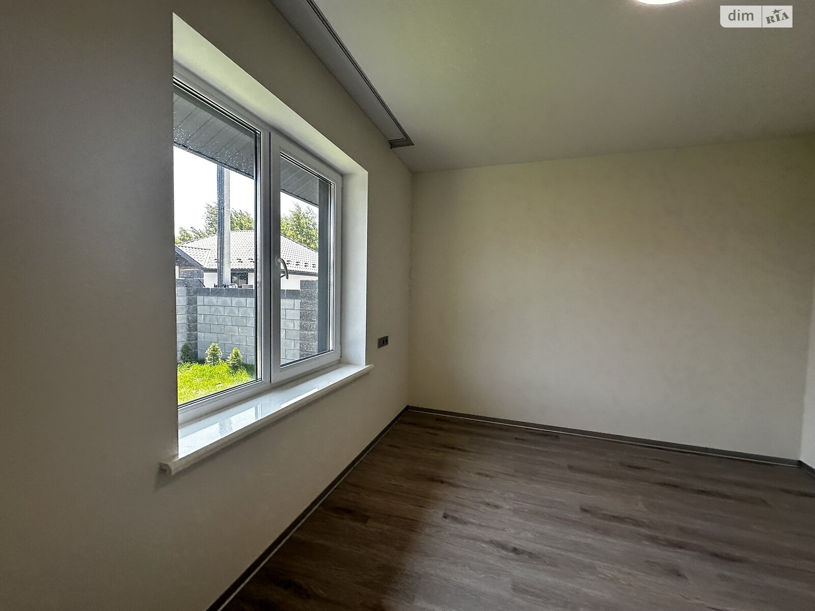 одноэтажный дом с отоплением, 100 кв. м, газобетон. Продажа в Ворзеле фото 1 одноэтажный дом с отоплением, 100 кв. м, газобетон. Продажа в Ворзеле фото 1