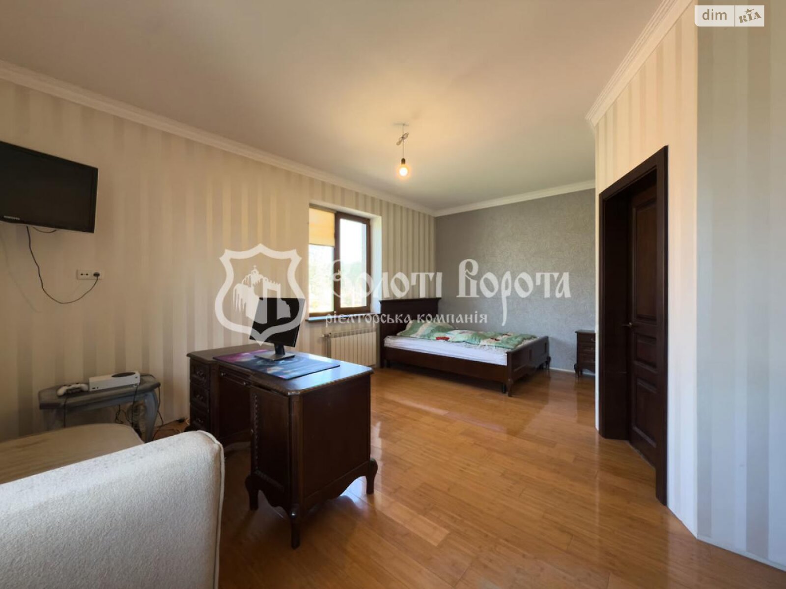 двухэтажный дом, 356 кв. м, кирпич. Продажа в Ворзеле фото 1 двухэтажный дом, 356 кв. м, кирпич. Продажа в Ворзеле фото 1