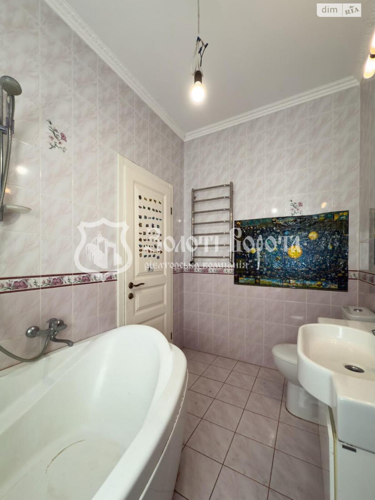 двухэтажный дом, 356 кв. м, кирпич. Продажа в Ворзеле фото 1 двухэтажный дом, 356 кв. м, кирпич. Продажа в Ворзеле фото 1