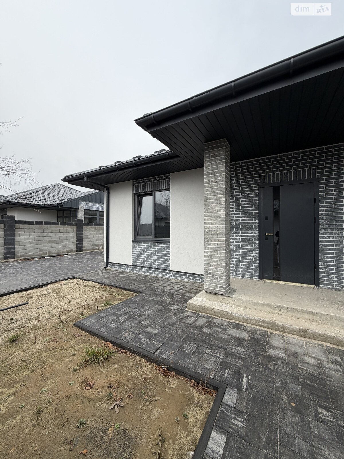 одноэтажный дом с верандой, 100 кв. м, кирпич. Продажа в Ворзеле фото 1