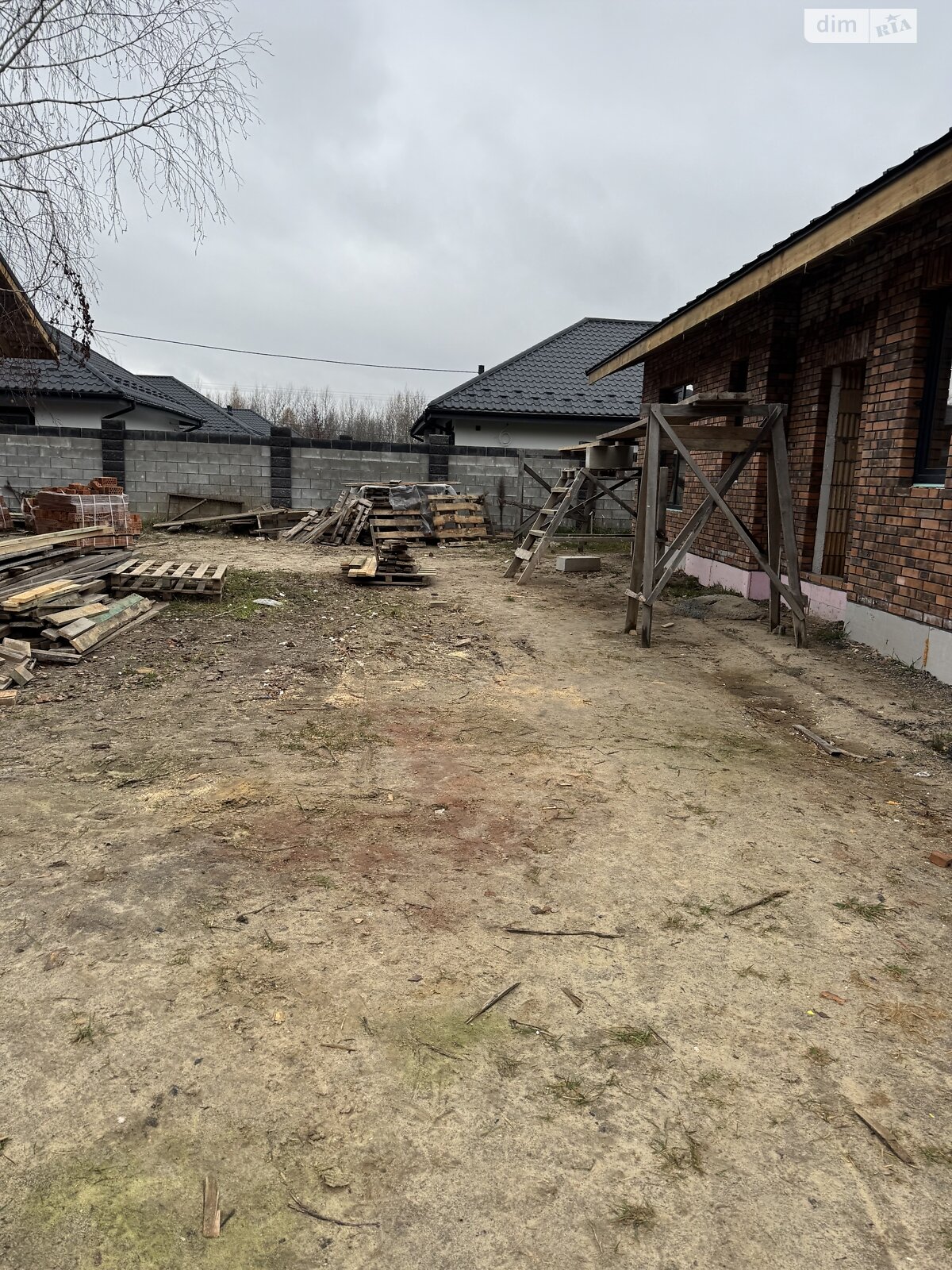 одноэтажный дом, 100 кв. м, кирпич. Продажа в Ворзеле фото 1 одноэтажный дом, 100 кв. м, кирпич. Продажа в Ворзеле фото 1