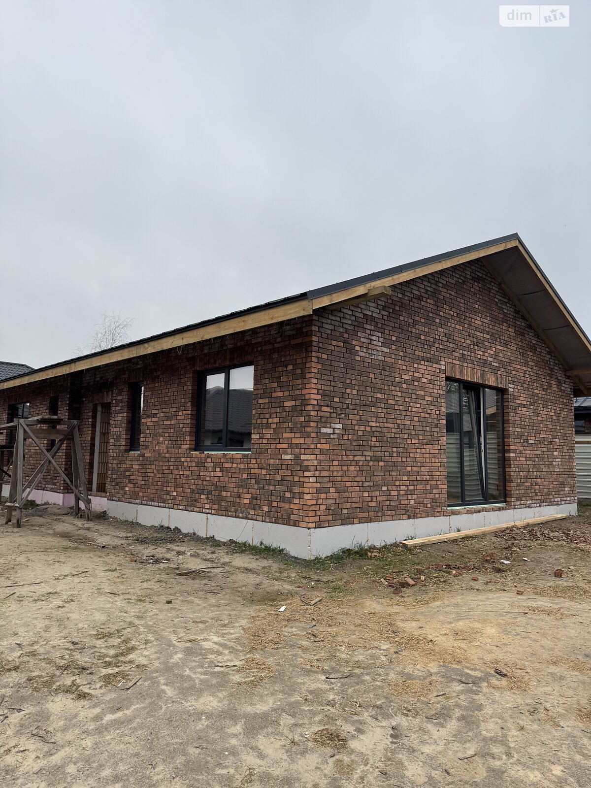 одноэтажный дом, 100 кв. м, кирпич. Продажа в Ворзеле фото 1 одноэтажный дом, 100 кв. м, кирпич. Продажа в Ворзеле фото 1