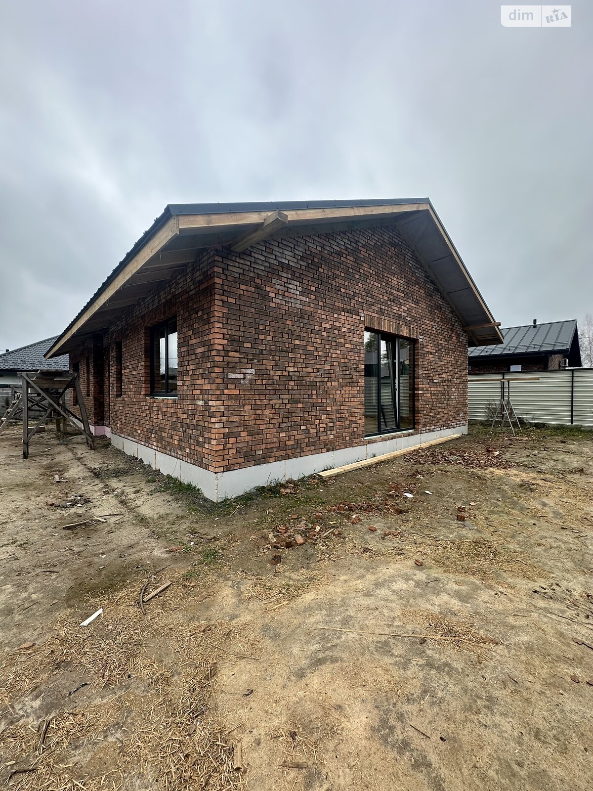 одноэтажный дом, 100 кв. м, кирпич. Продажа в Ворзеле фото 1 одноэтажный дом, 100 кв. м, кирпич. Продажа в Ворзеле фото 1