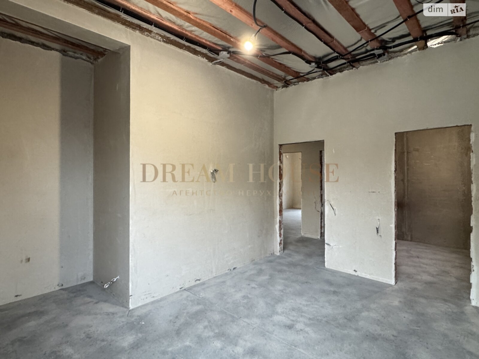 одноэтажный дом с отоплением, 125 кв. м, кирпич. Продажа в Ворзеле фото 1 одноэтажный дом с отоплением, 125 кв. м, кирпич. Продажа в Ворзеле фото 1