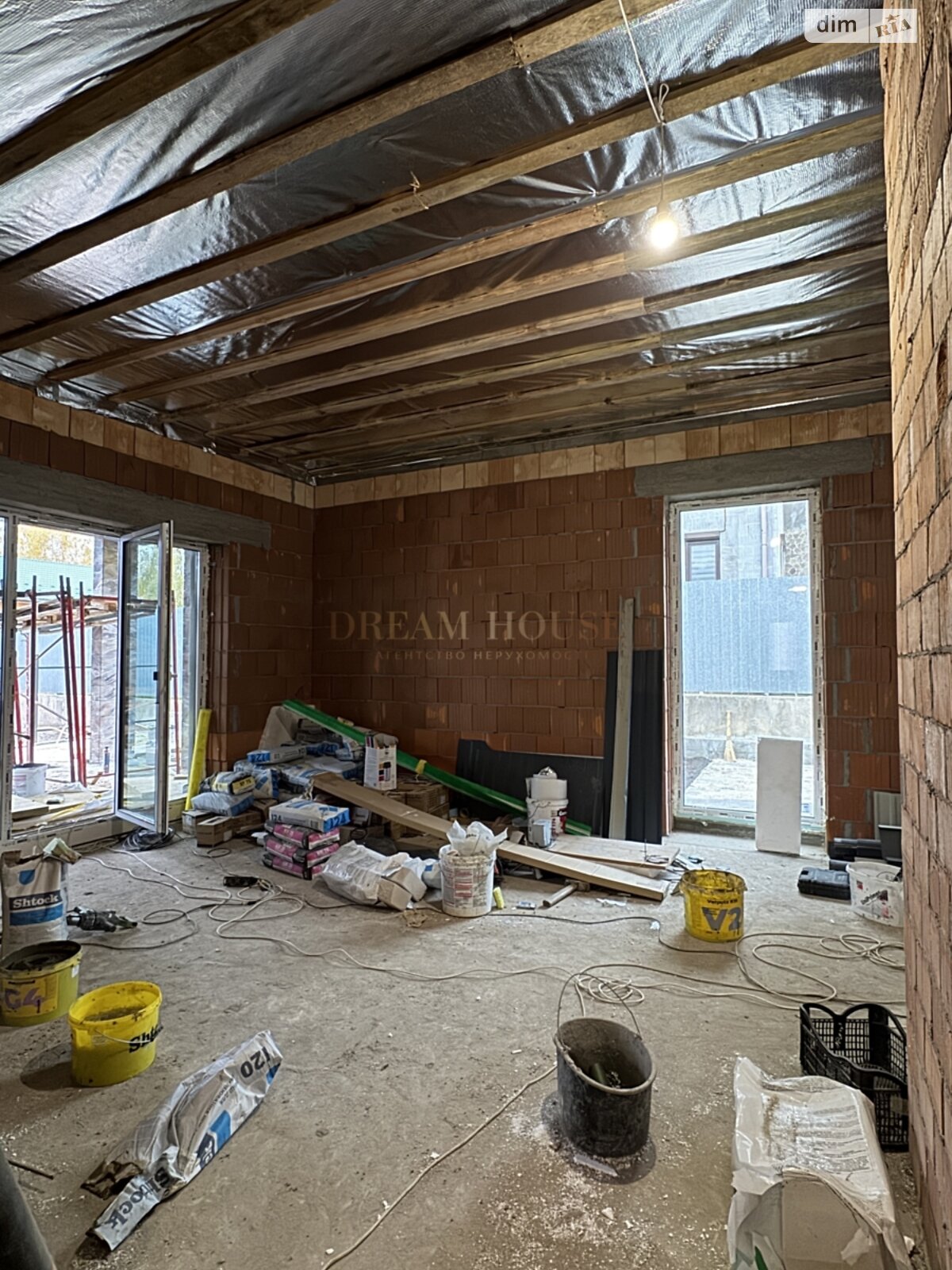 одноэтажный дом с отоплением, 125 кв. м, кирпич. Продажа в Ворзеле фото 1 одноэтажный дом с отоплением, 125 кв. м, кирпич. Продажа в Ворзеле фото 1