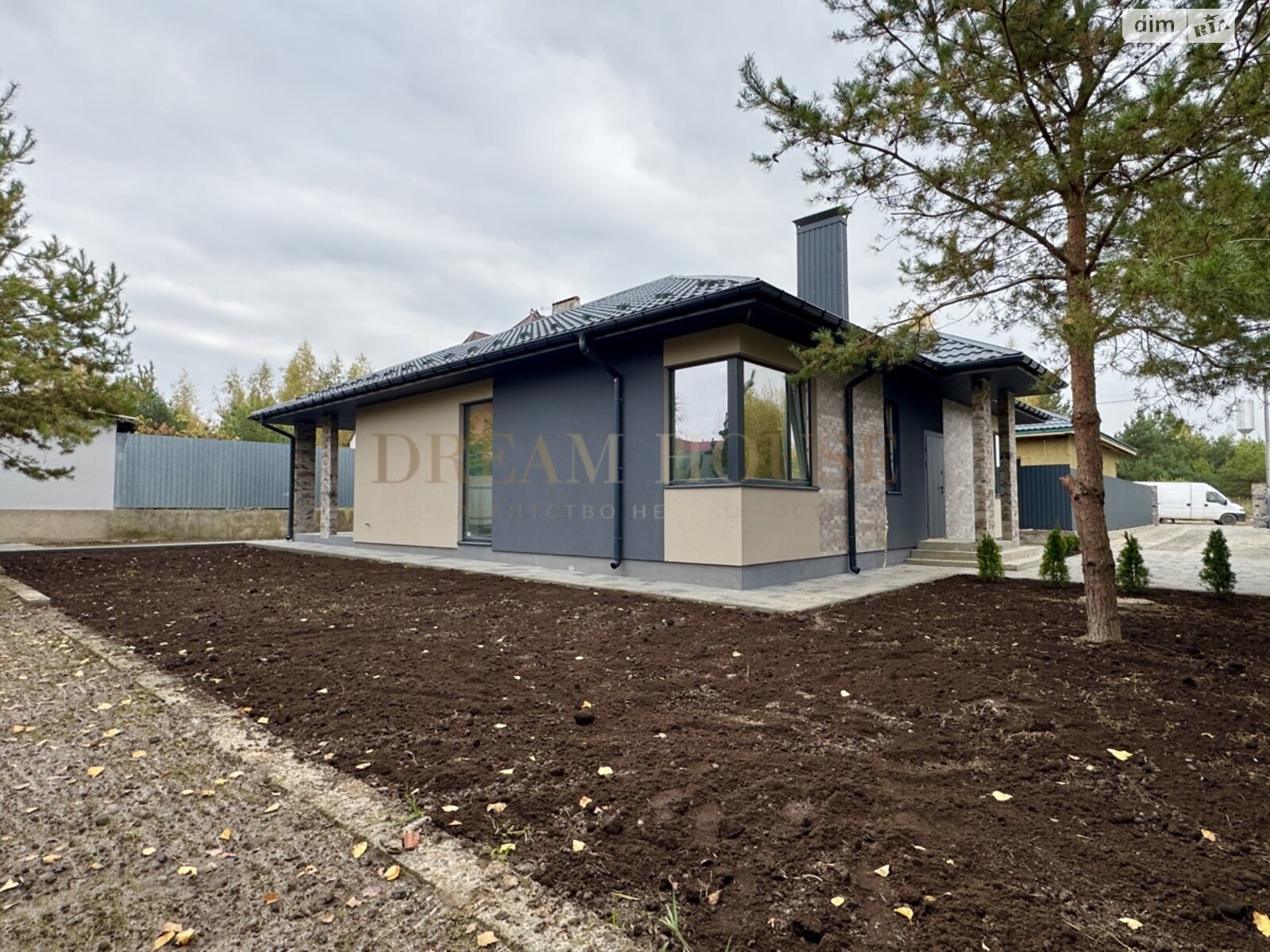 одноэтажный дом с отоплением, 125 кв. м, кирпич. Продажа в Ворзеле фото 1 одноэтажный дом с отоплением, 125 кв. м, кирпич. Продажа в Ворзеле фото 1