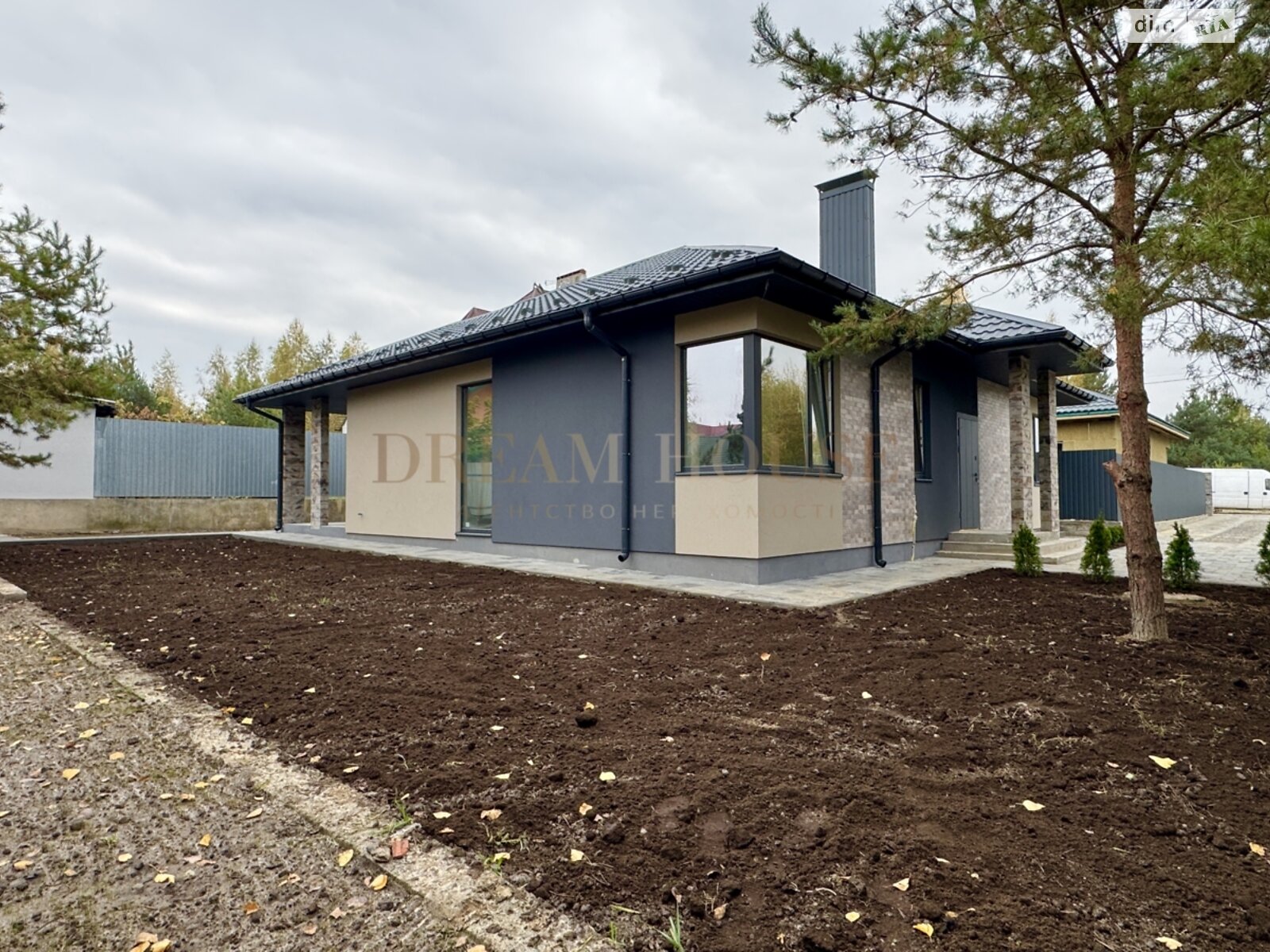 одноэтажный дом с отоплением, 125 кв. м, кирпич. Продажа в Ворзеле фото 1 одноэтажный дом с отоплением, 125 кв. м, кирпич. Продажа в Ворзеле фото 1