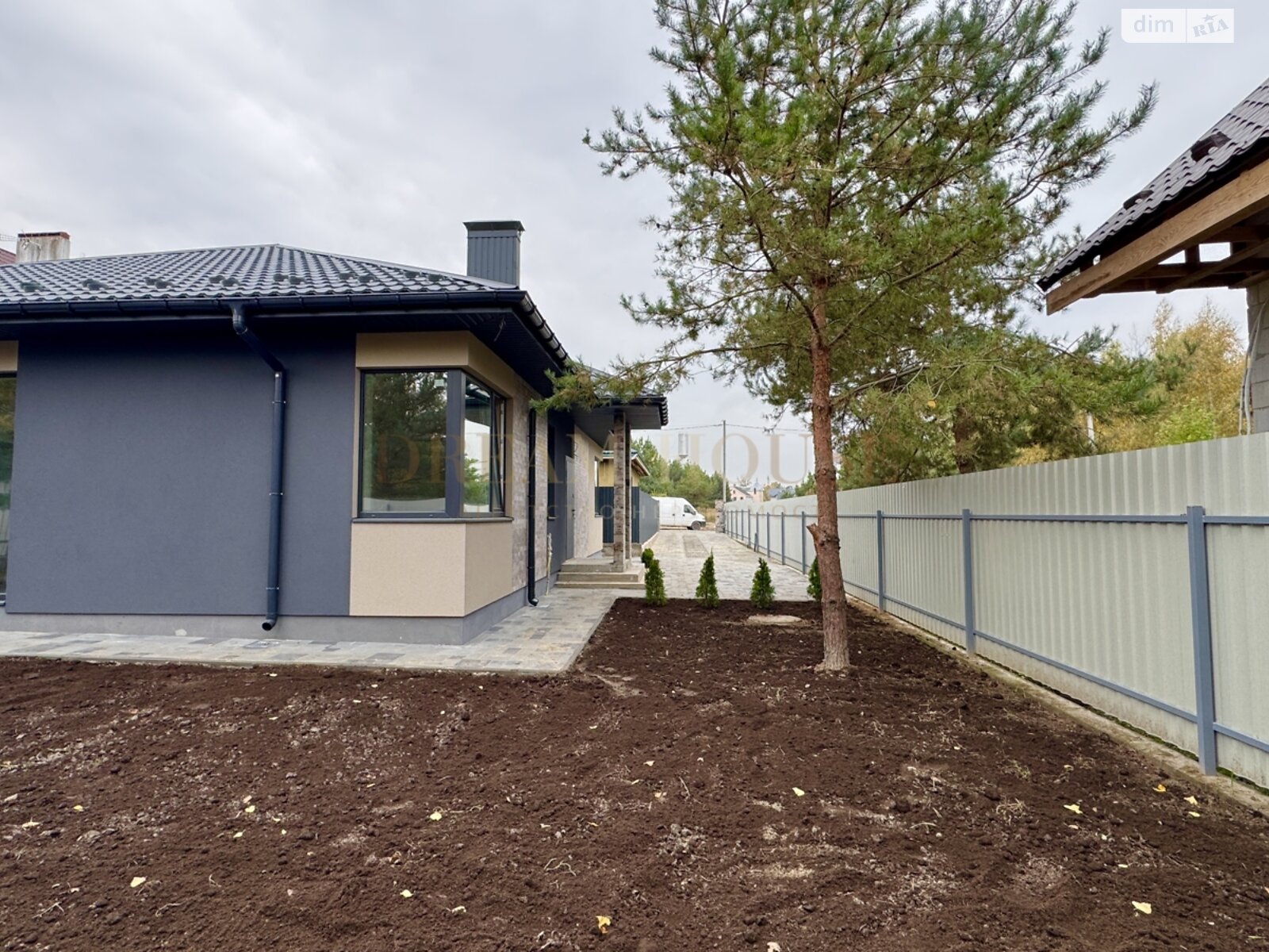 одноэтажный дом с отоплением, 125 кв. м, кирпич. Продажа в Ворзеле фото 1 одноэтажный дом с отоплением, 125 кв. м, кирпич. Продажа в Ворзеле фото 1