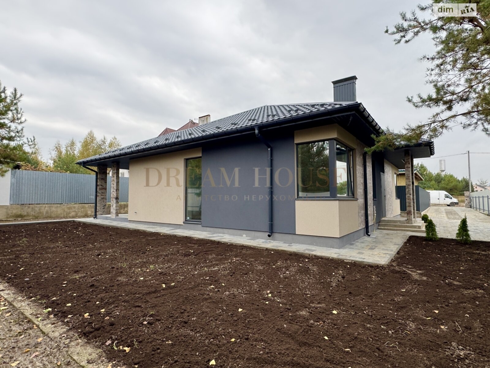 одноэтажный дом с отоплением, 125 кв. м, кирпич. Продажа в Ворзеле фото 1 одноэтажный дом с отоплением, 125 кв. м, кирпич. Продажа в Ворзеле фото 1