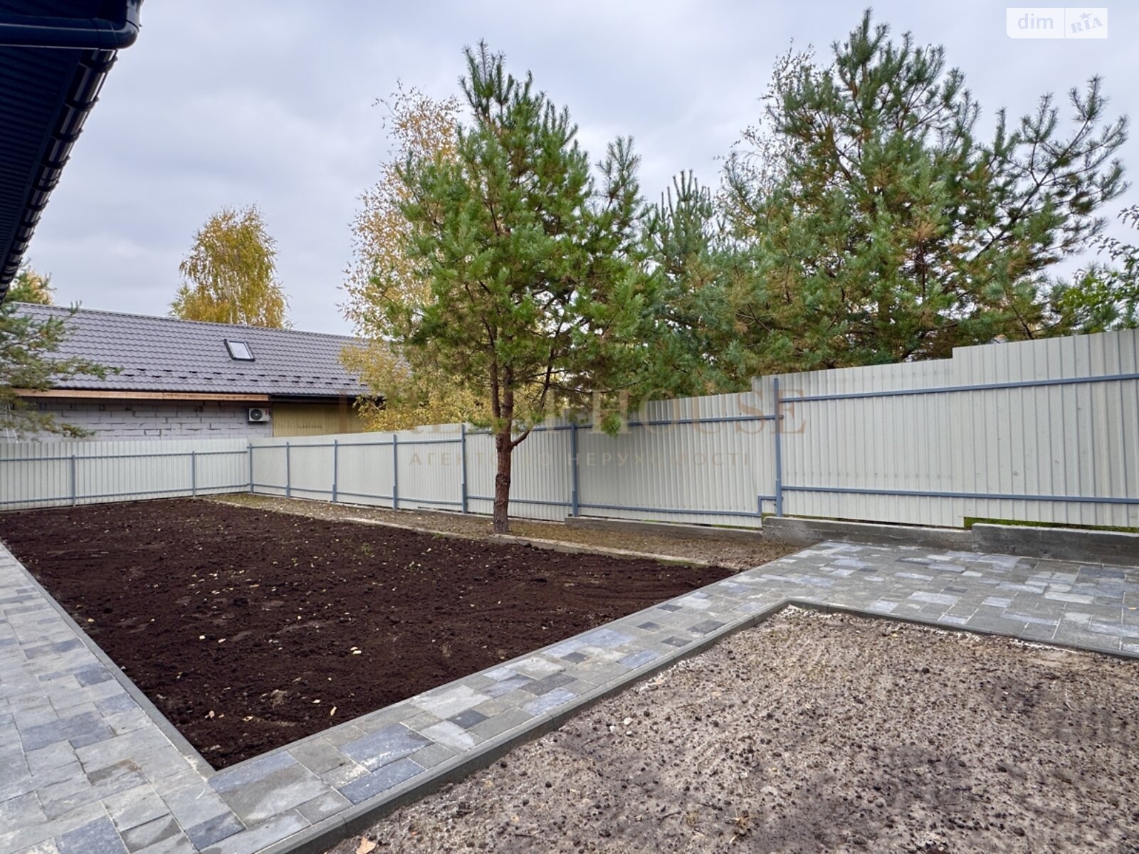 одноэтажный дом с отоплением, 125 кв. м, кирпич. Продажа в Ворзеле фото 1 одноэтажный дом с отоплением, 125 кв. м, кирпич. Продажа в Ворзеле фото 1