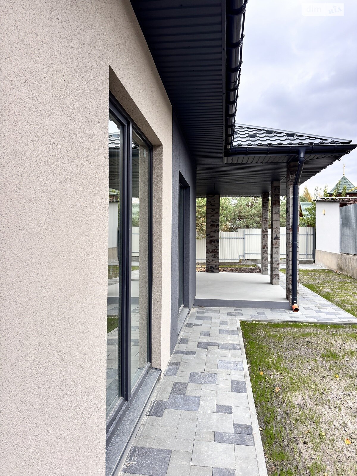 одноэтажный дом с верандой, 125 кв. м, керамический блок. Продажа в Ворзеле фото 1 одноэтажный дом с верандой, 125 кв. м, керамический блок. Продажа в Ворзеле фото 1