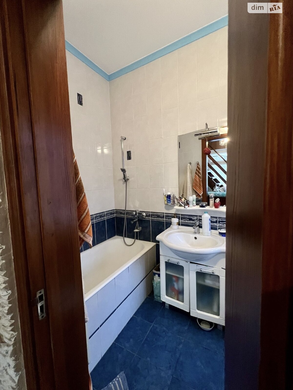 двухэтажный дом с балконом, 150 кв. м, кирпич. Продажа в Ворзеле фото 1 двухэтажный дом с балконом, 150 кв. м, кирпич. Продажа в Ворзеле фото 1