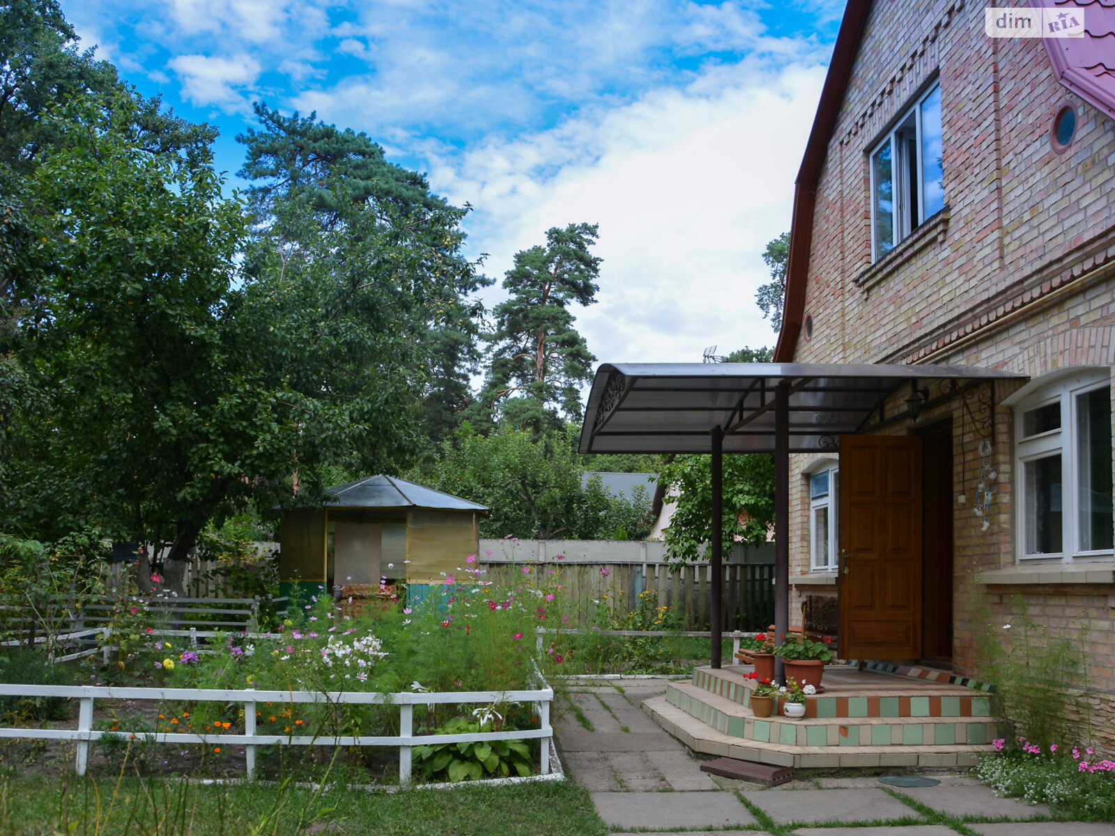 двухэтажный дом с балконом, 155.8 кв. м, кирпич. Продажа в Ворзеле фото 1 двухэтажный дом с балконом, 155.8 кв. м, кирпич. Продажа в Ворзеле фото 1