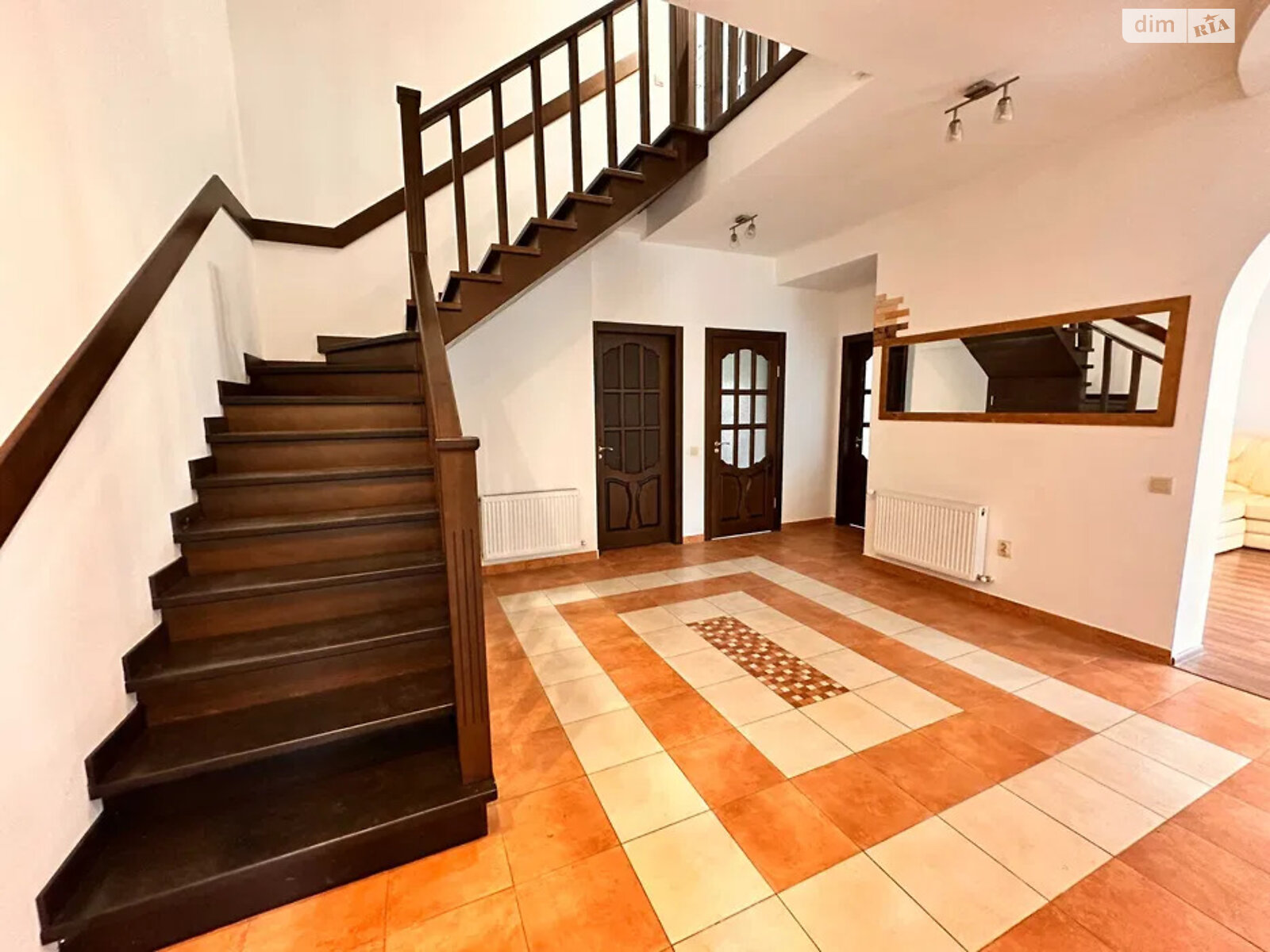 двухэтажный дом с гаражом, 220 кв. м, газобетон. Продажа в Ворзеле фото 1