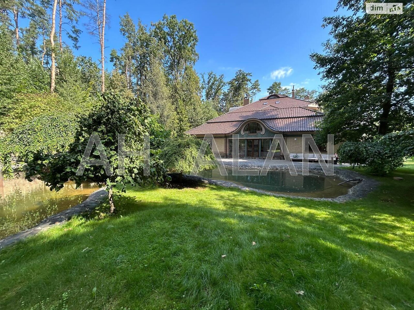 триповерховий будинок з опаленням, 1101.5 кв. м, цегла. Продаж у Ворзелі фото 1 триповерховий будинок з опаленням, 1101.5 кв. м, цегла. Продаж у Ворзелі фото 1