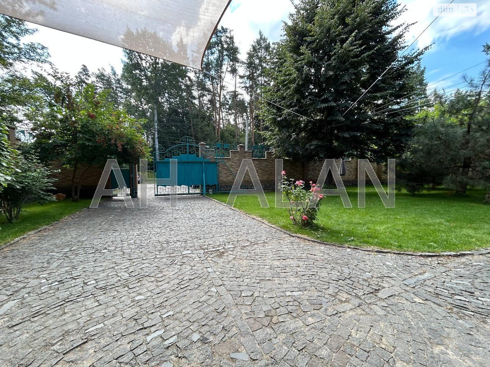 триповерховий будинок з опаленням, 1101.5 кв. м, цегла. Продаж у Ворзелі фото 1 триповерховий будинок з опаленням, 1101.5 кв. м, цегла. Продаж у Ворзелі фото 1