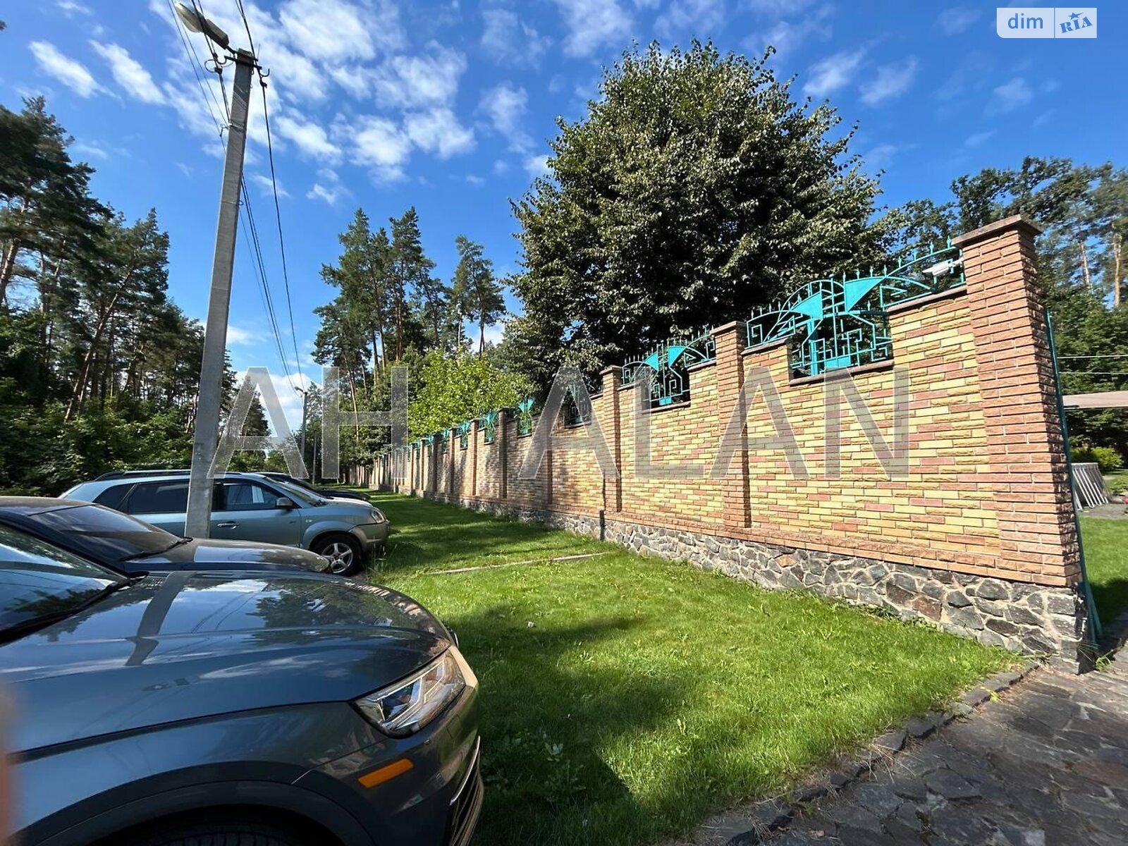 триповерховий будинок з опаленням, 1101.5 кв. м, цегла. Продаж у Ворзелі фото 1 триповерховий будинок з опаленням, 1101.5 кв. м, цегла. Продаж у Ворзелі фото 1