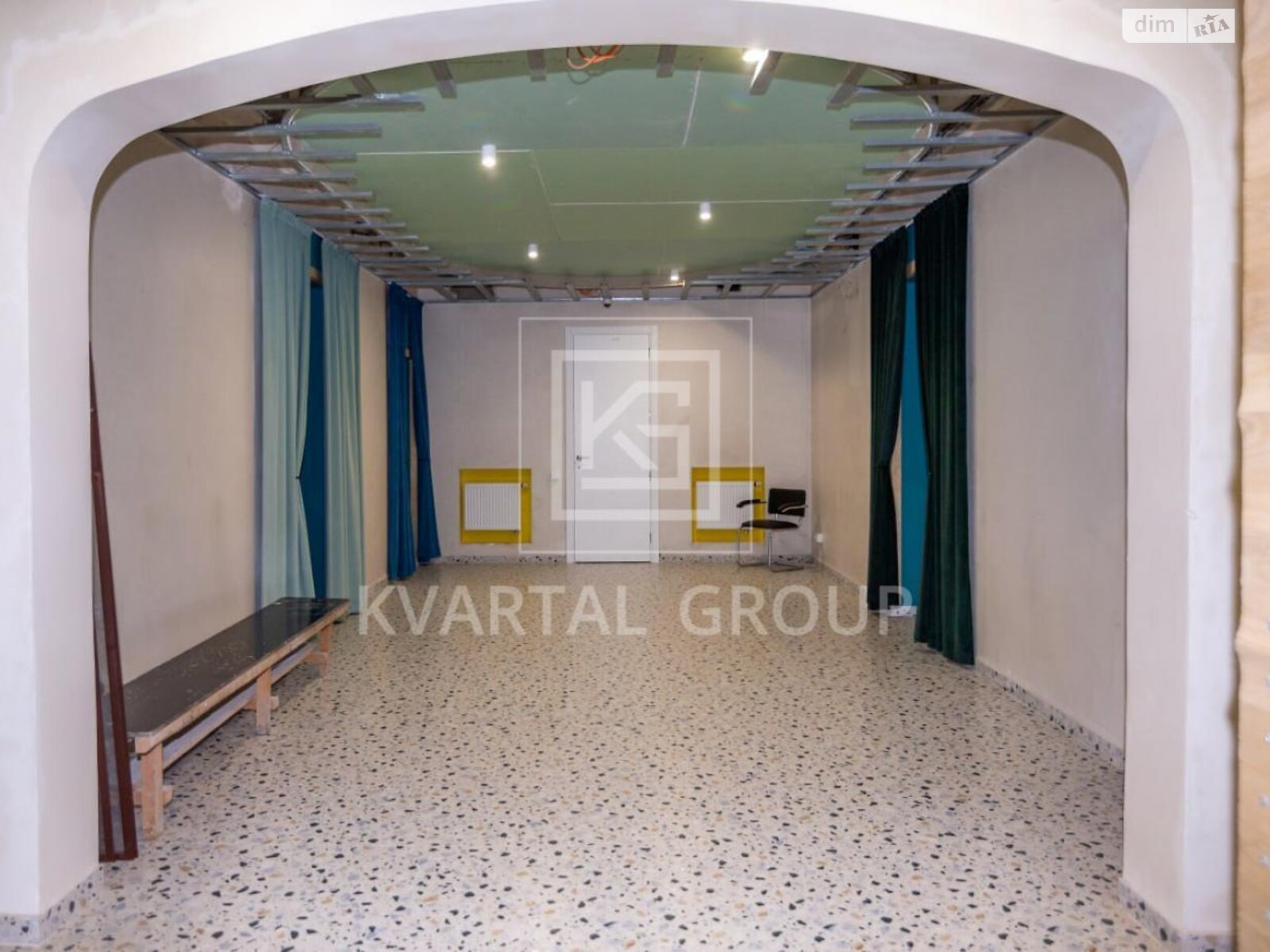 триповерховий будинок з балконом, 1101.5 кв. м, цегла. Продаж у Ворзелі фото 1