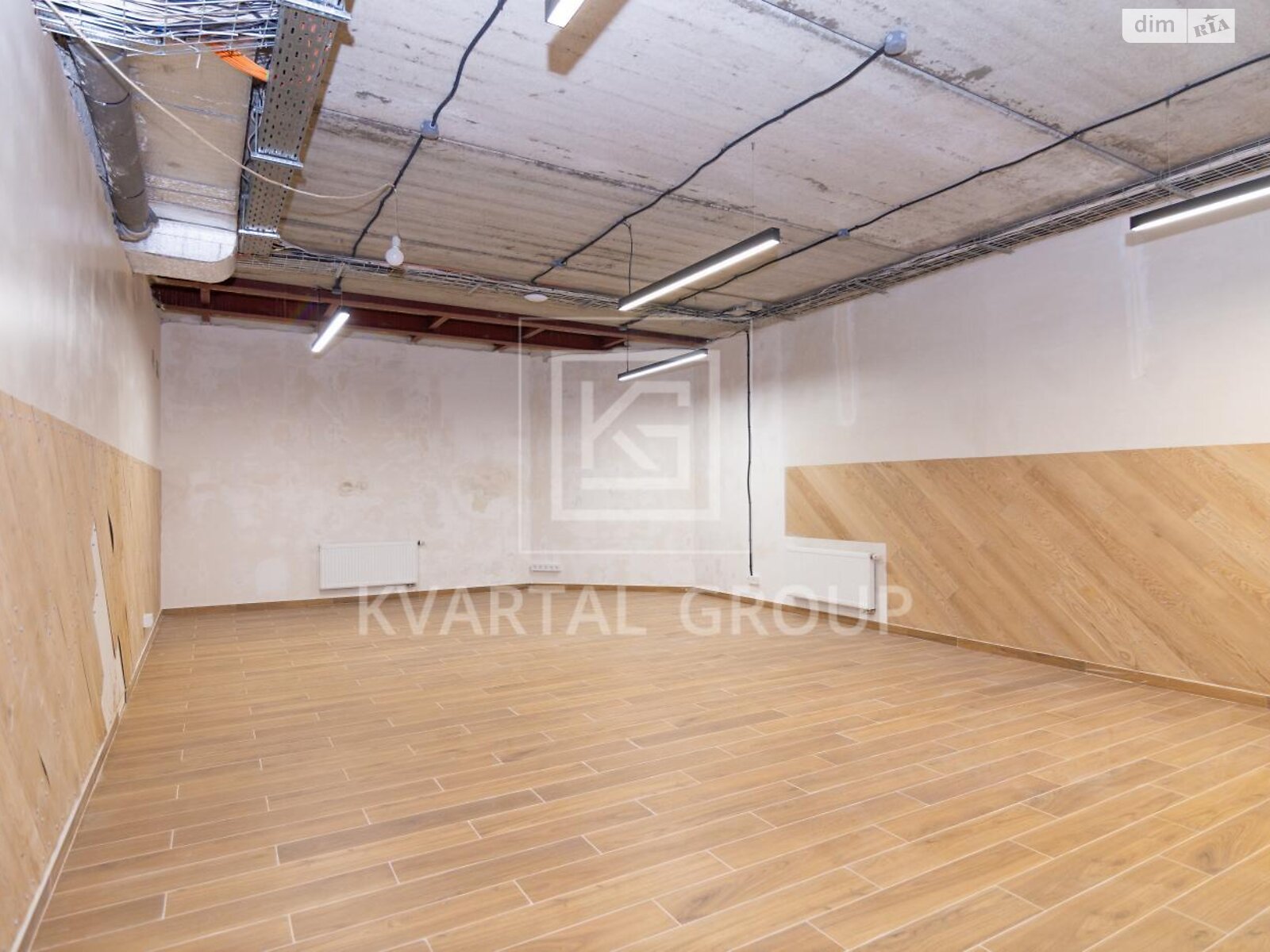 триповерховий будинок з балконом, 1101.5 кв. м, цегла. Продаж у Ворзелі фото 1