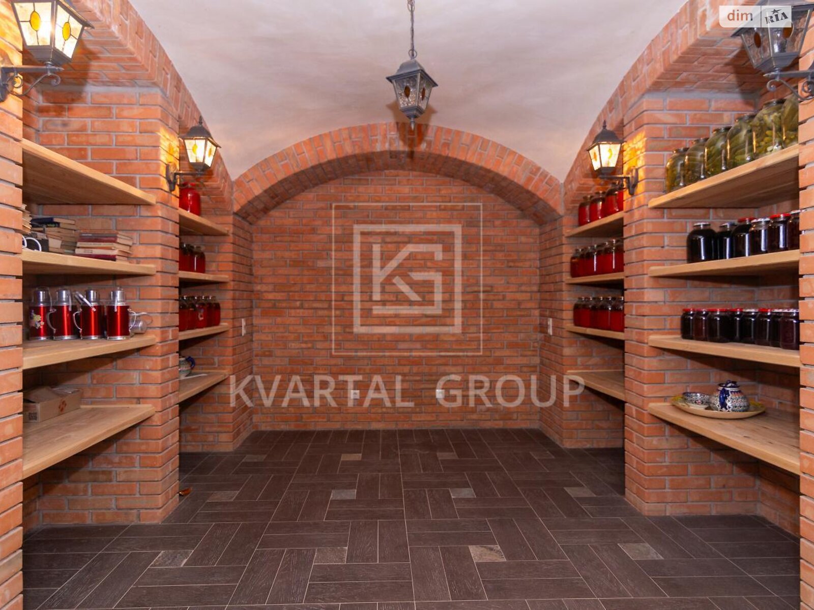 триповерховий будинок з балконом, 1101.5 кв. м, цегла. Продаж у Ворзелі фото 1