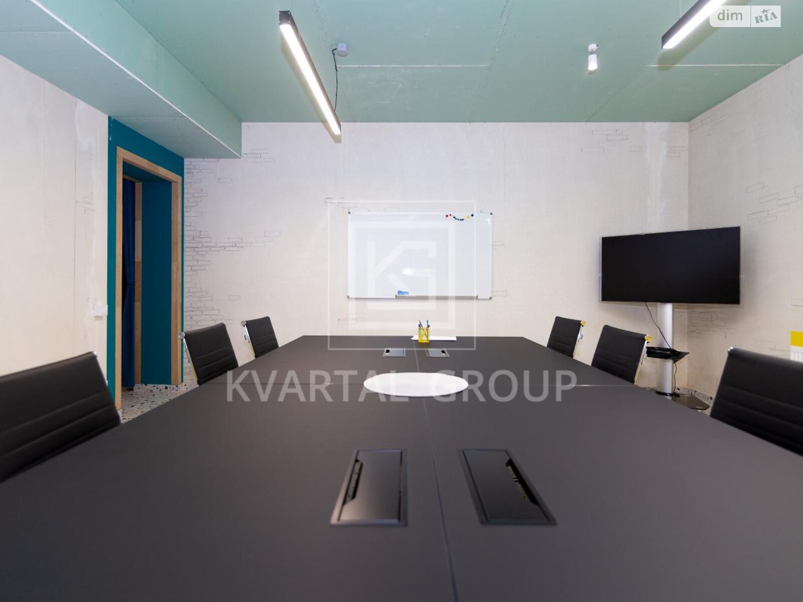 триповерховий будинок з балконом, 1101.5 кв. м, цегла. Продаж у Ворзелі фото 1