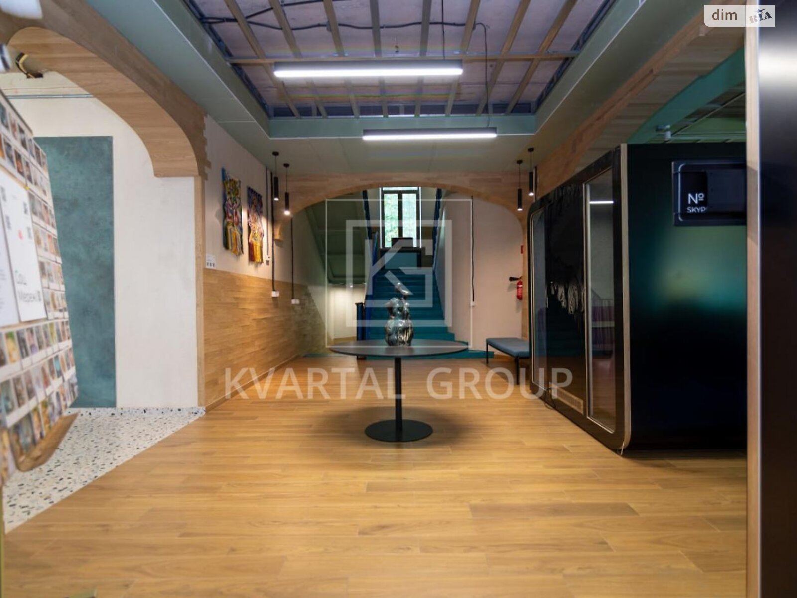 триповерховий будинок з балконом, 1101.5 кв. м, цегла. Продаж у Ворзелі фото 1