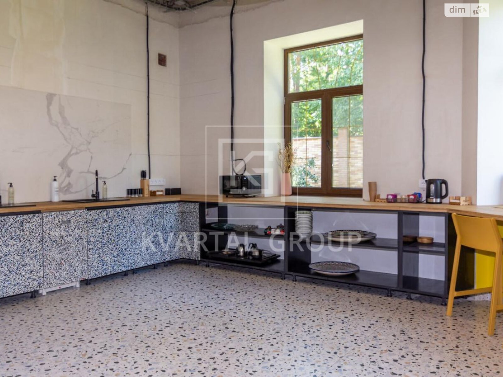 триповерховий будинок з балконом, 1101.5 кв. м, цегла. Продаж у Ворзелі фото 1