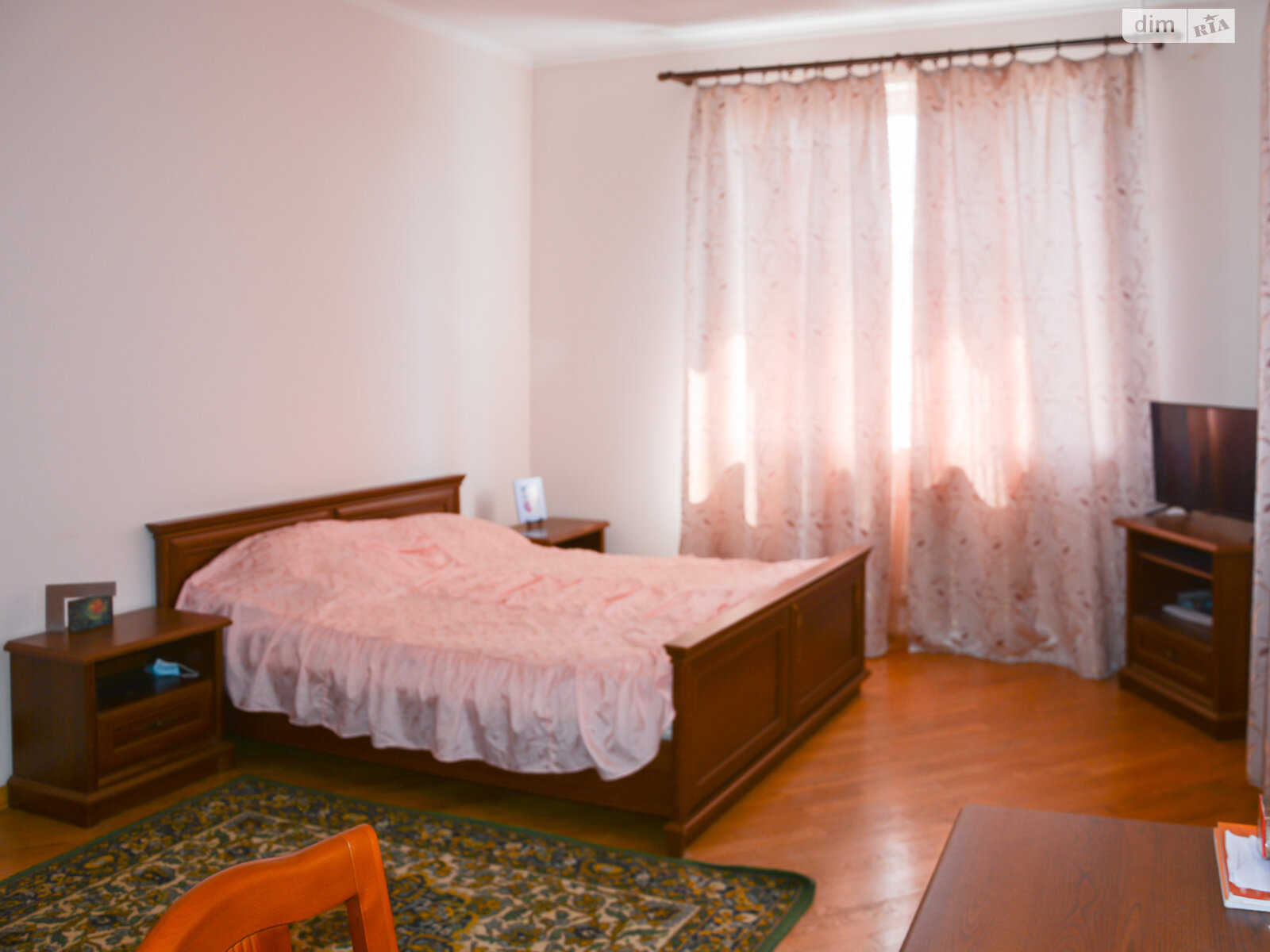 триповерховий будинок з балконом, 547.9 кв. м, цегла. Продаж у Ворзелі фото 1 триповерховий будинок з балконом, 547.9 кв. м, цегла. Продаж у Ворзелі фото 1