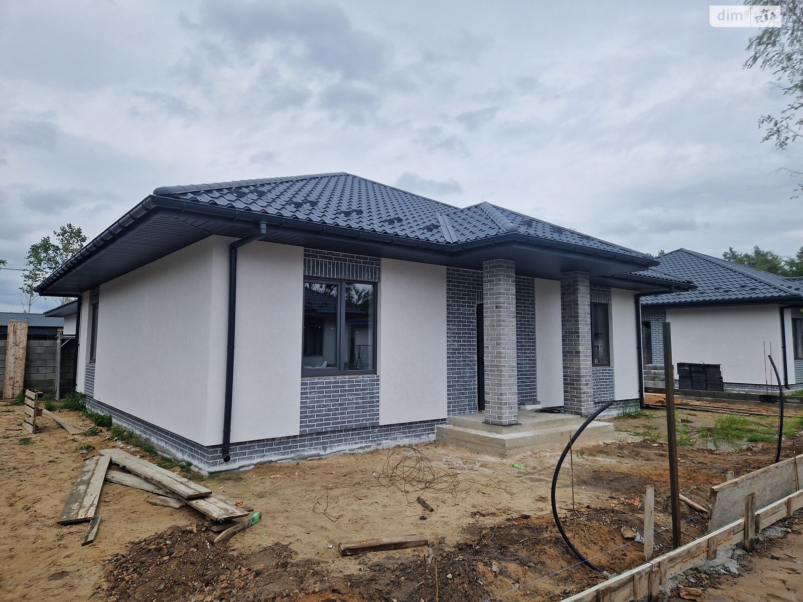 одноповерховий будинок з опаленням, 96.5 кв. м, газобетон. Продаж у Ворзелі фото 1 одноповерховий будинок з опаленням, 96.5 кв. м, газобетон. Продаж у Ворзелі фото 1