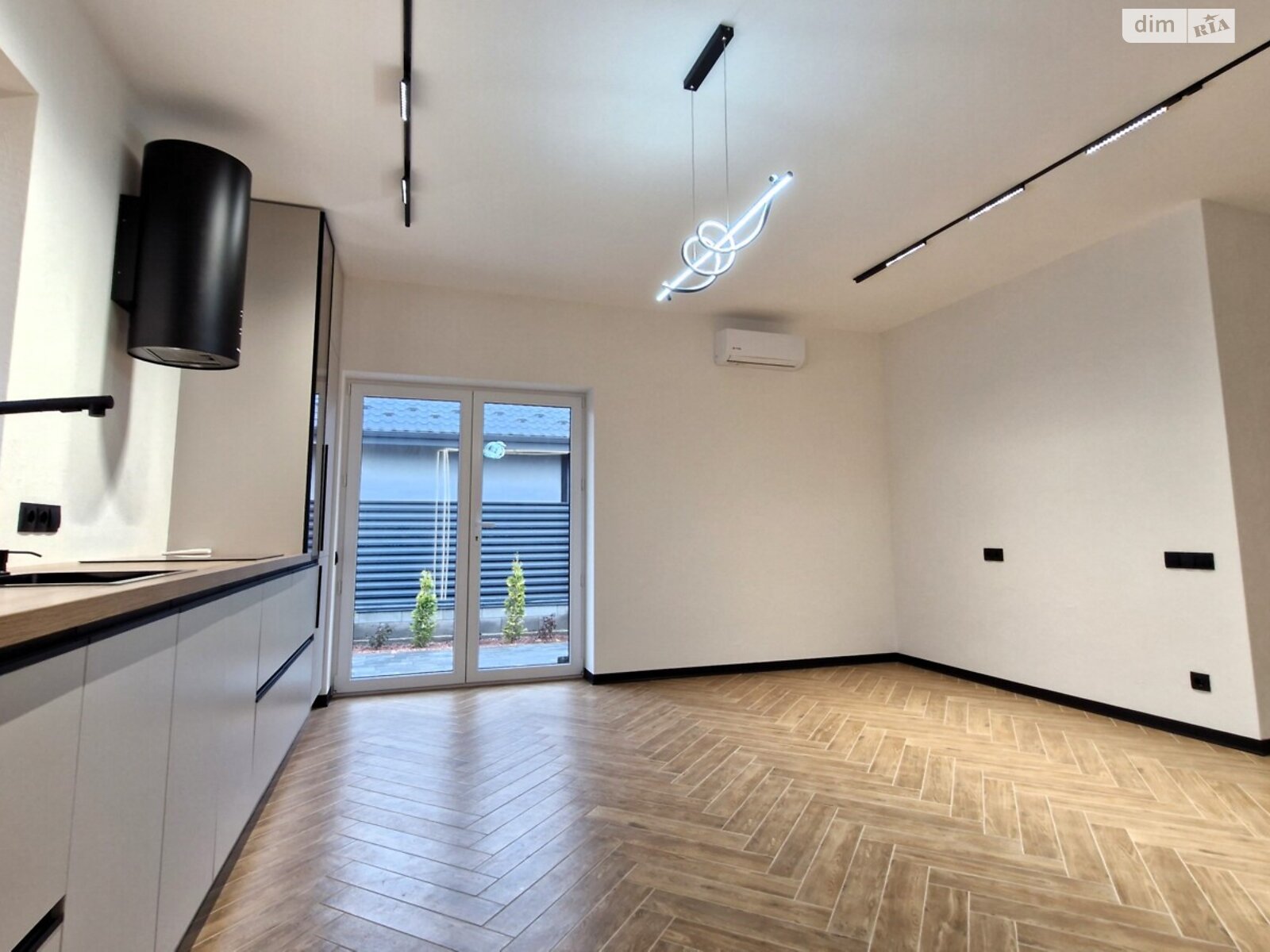 одноповерховий будинок з меблями, 100 кв. м, газобетон. Продаж у Ворзелі фото 1 одноповерховий будинок з меблями, 100 кв. м, газобетон. Продаж у Ворзелі фото 1