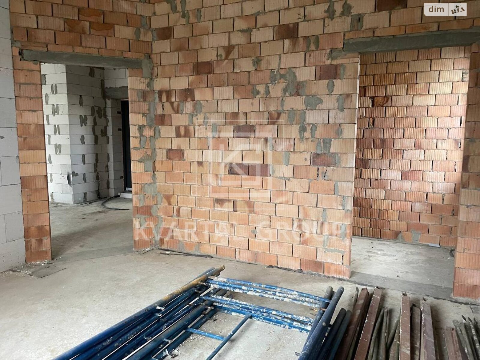 одноэтажный дом с отоплением, 125 кв. м, кирпич. Продажа в Ворзеле фото 1 одноэтажный дом с отоплением, 125 кв. м, кирпич. Продажа в Ворзеле фото 1