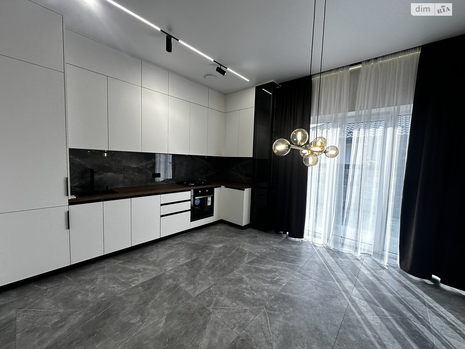 одноэтажный дом с ремонтом, 103 кв. м, кирпич. Продажа в Ворзеле фото 1