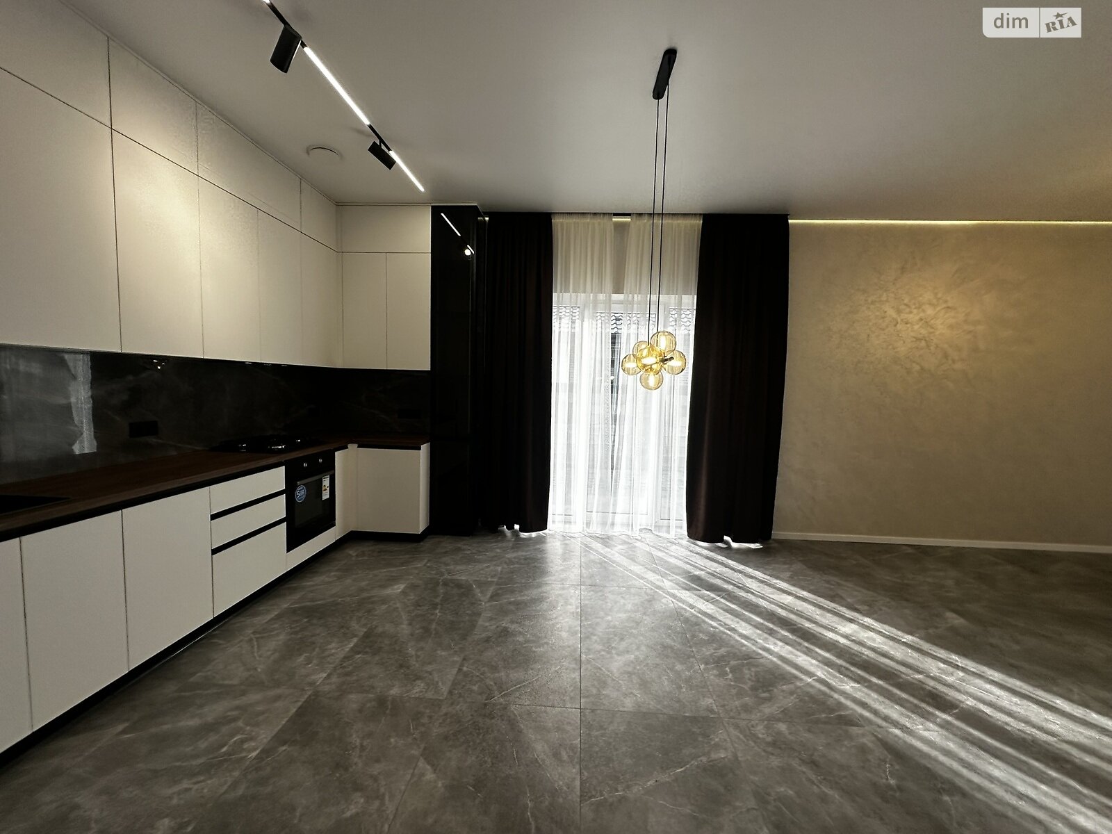 одноэтажный дом с ремонтом, 103 кв. м, кирпич. Продажа в Ворзеле фото 1