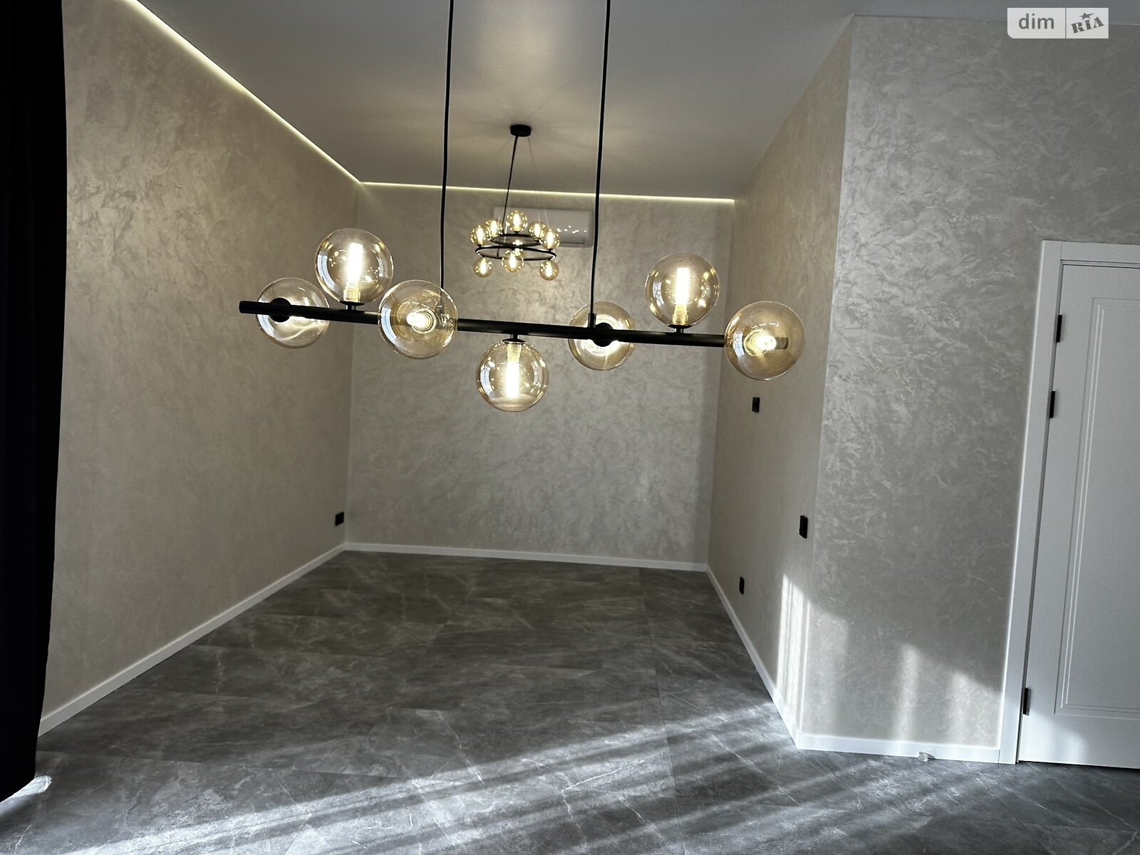 одноэтажный дом с ремонтом, 103 кв. м, кирпич. Продажа в Ворзеле фото 1