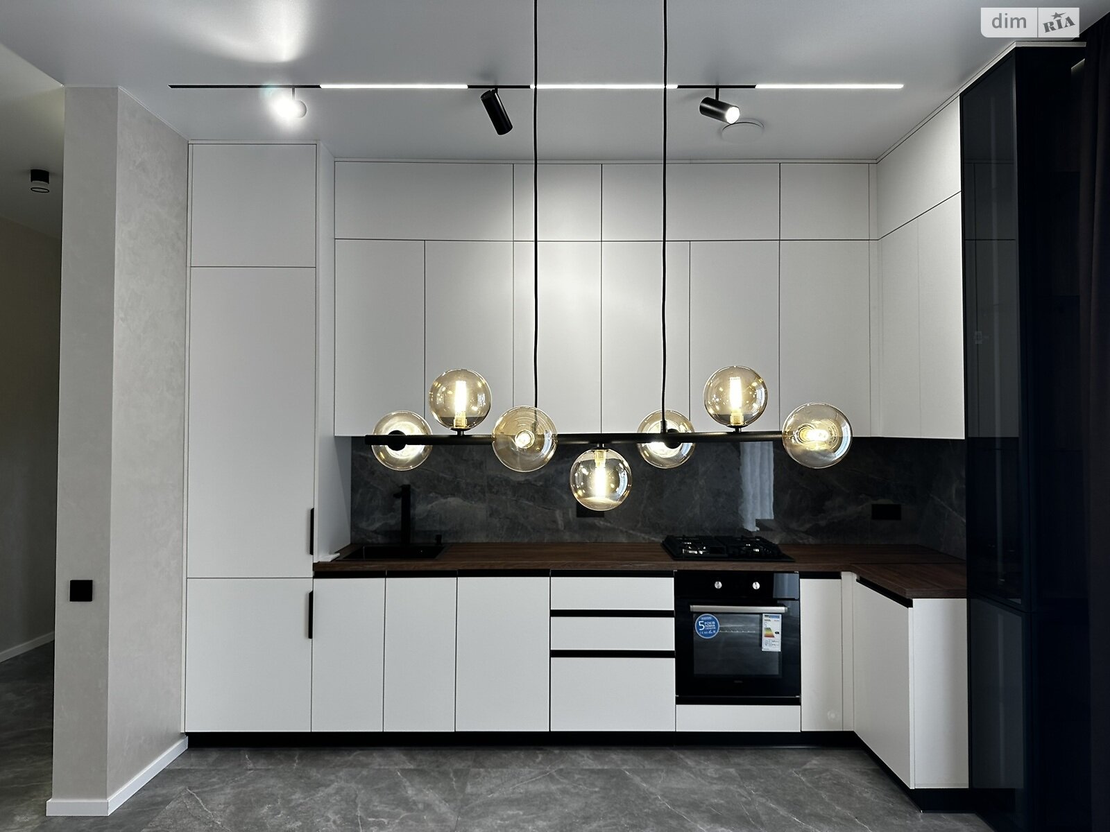 одноэтажный дом с ремонтом, 103 кв. м, кирпич. Продажа в Ворзеле фото 1