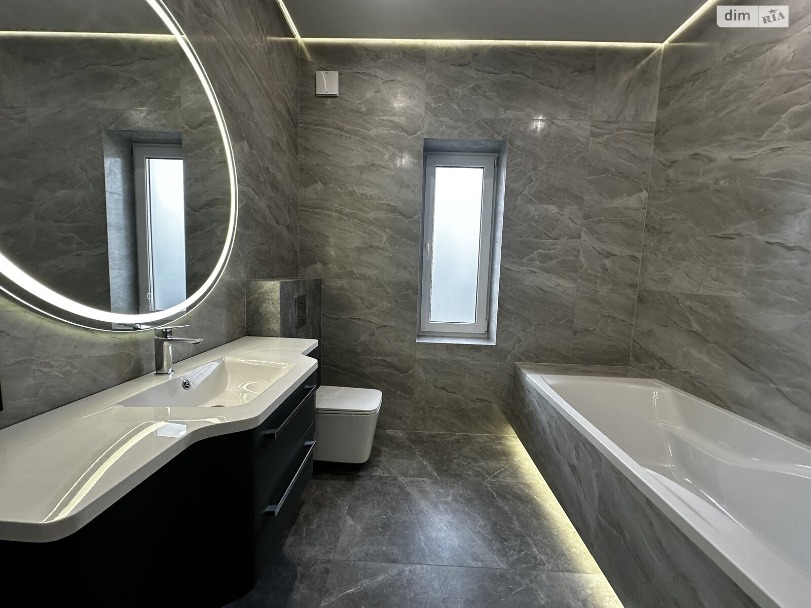 одноэтажный дом с ремонтом, 103 кв. м, кирпич. Продажа в Ворзеле фото 1