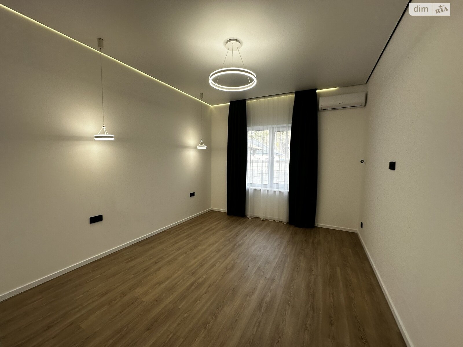 одноэтажный дом с ремонтом, 103 кв. м, кирпич. Продажа в Ворзеле фото 1