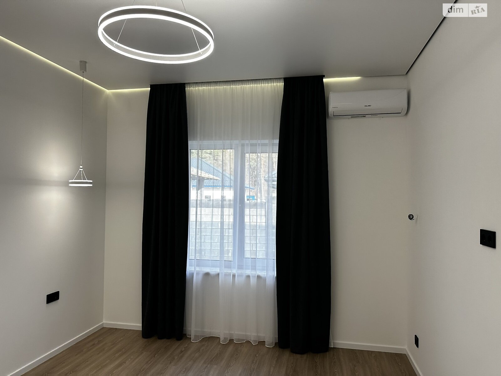 одноэтажный дом с ремонтом, 103 кв. м, кирпич. Продажа в Ворзеле фото 1