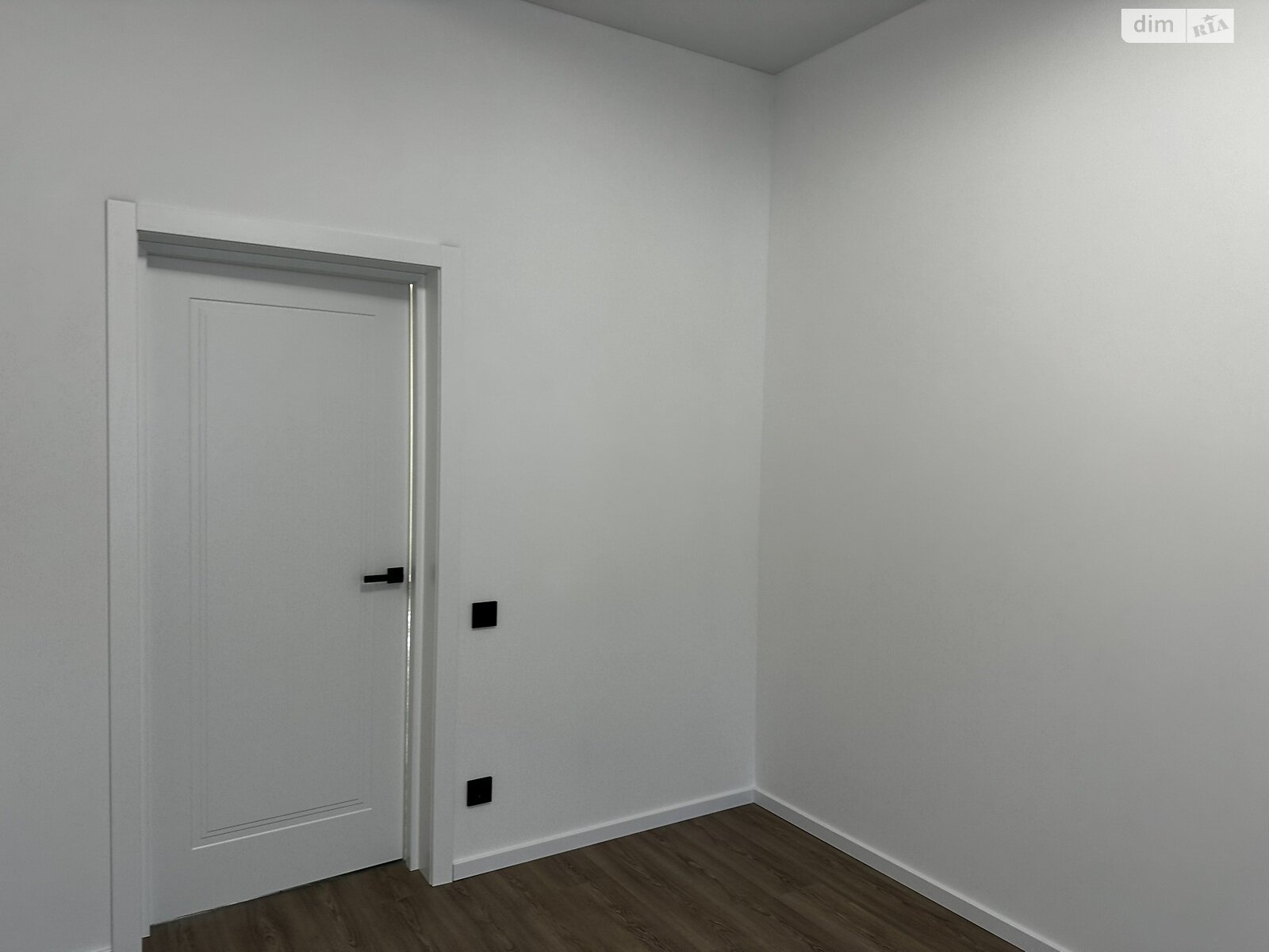 одноэтажный дом с ремонтом, 103 кв. м, кирпич. Продажа в Ворзеле фото 1