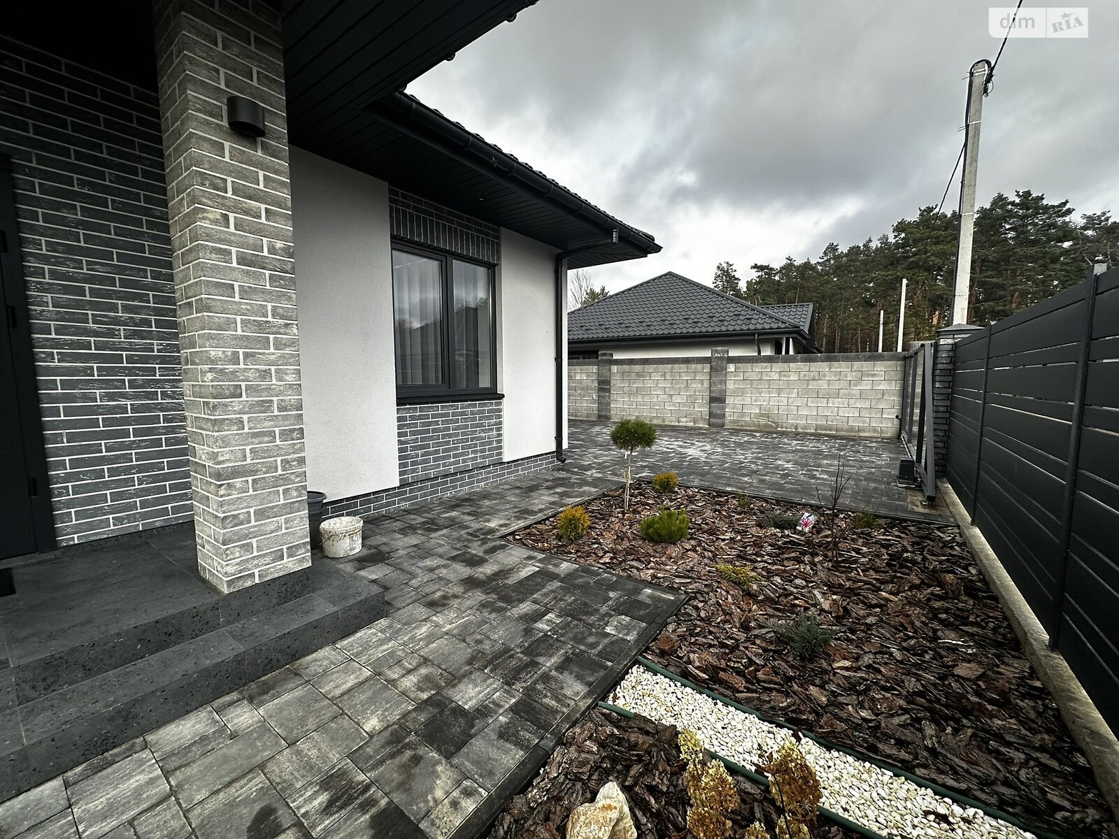 одноэтажный дом с ремонтом, 103 кв. м, кирпич. Продажа в Ворзеле фото 1