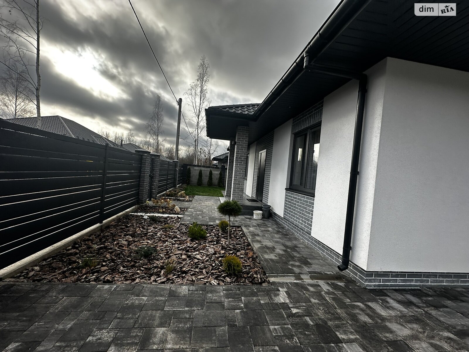 одноэтажный дом с ремонтом, 103 кв. м, кирпич. Продажа в Ворзеле фото 1