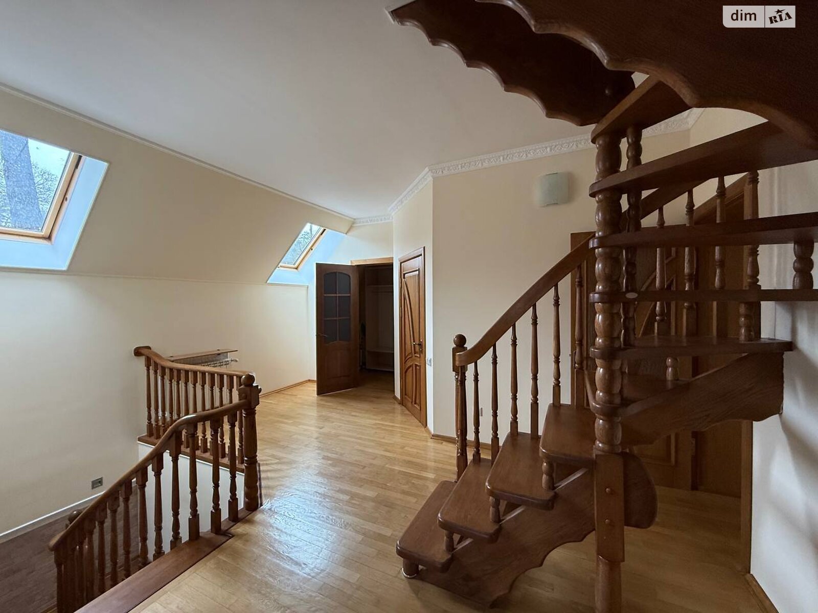 двоповерховий будинок з балконом, 205.1 кв. м, цегла. Продаж у Ворзелі фото 1 двоповерховий будинок з балконом, 205.1 кв. м, цегла. Продаж у Ворзелі фото 1