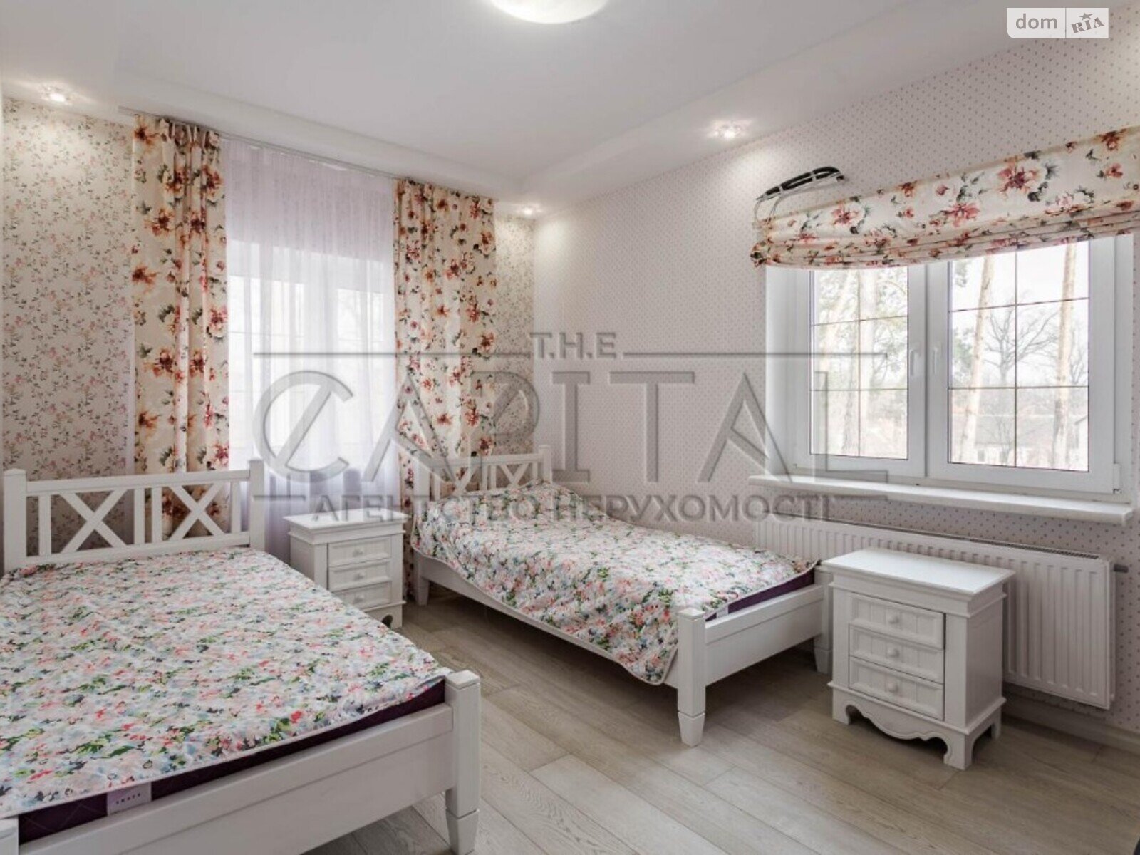 трехэтажный дом, 300 кв. м, кирпич. Продажа в Ворзеле фото 1