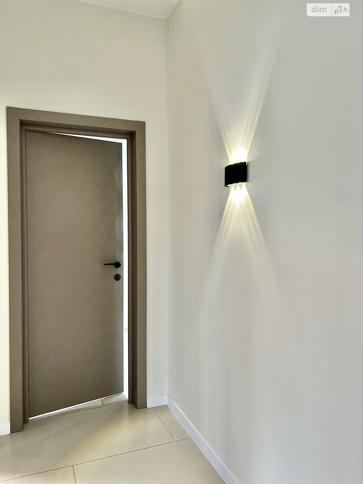 одноэтажный дом с ремонтом, 115.9 кв. м, газобетон. Продажа в Михайловке-Рубежовке фото 1