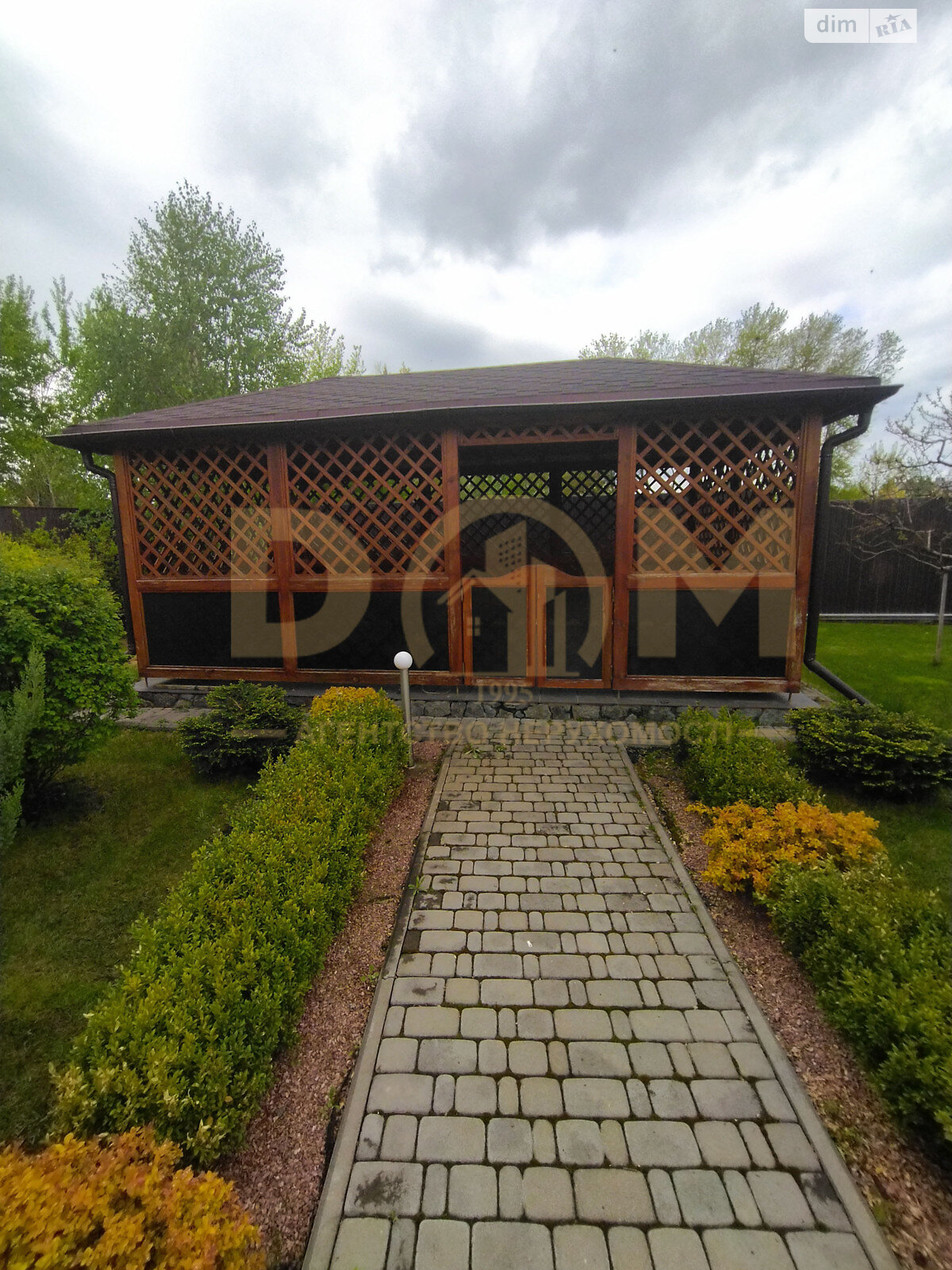 двухэтажный дом с балконом, 370.1 кв. м, керамический кирпич. Продажа в Михайловке-Рубежовке фото 1