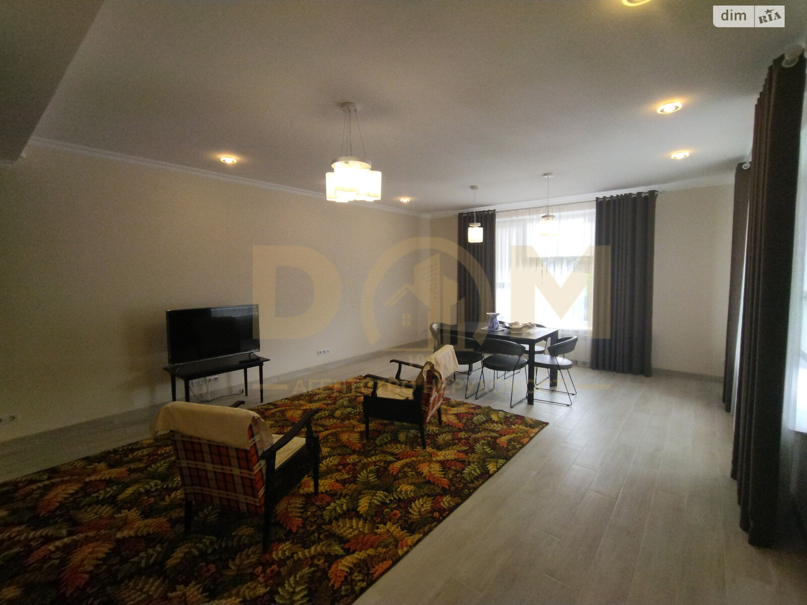 двухэтажный дом с балконом, 370.1 кв. м, керамический кирпич. Продажа в Михайловке-Рубежовке фото 1