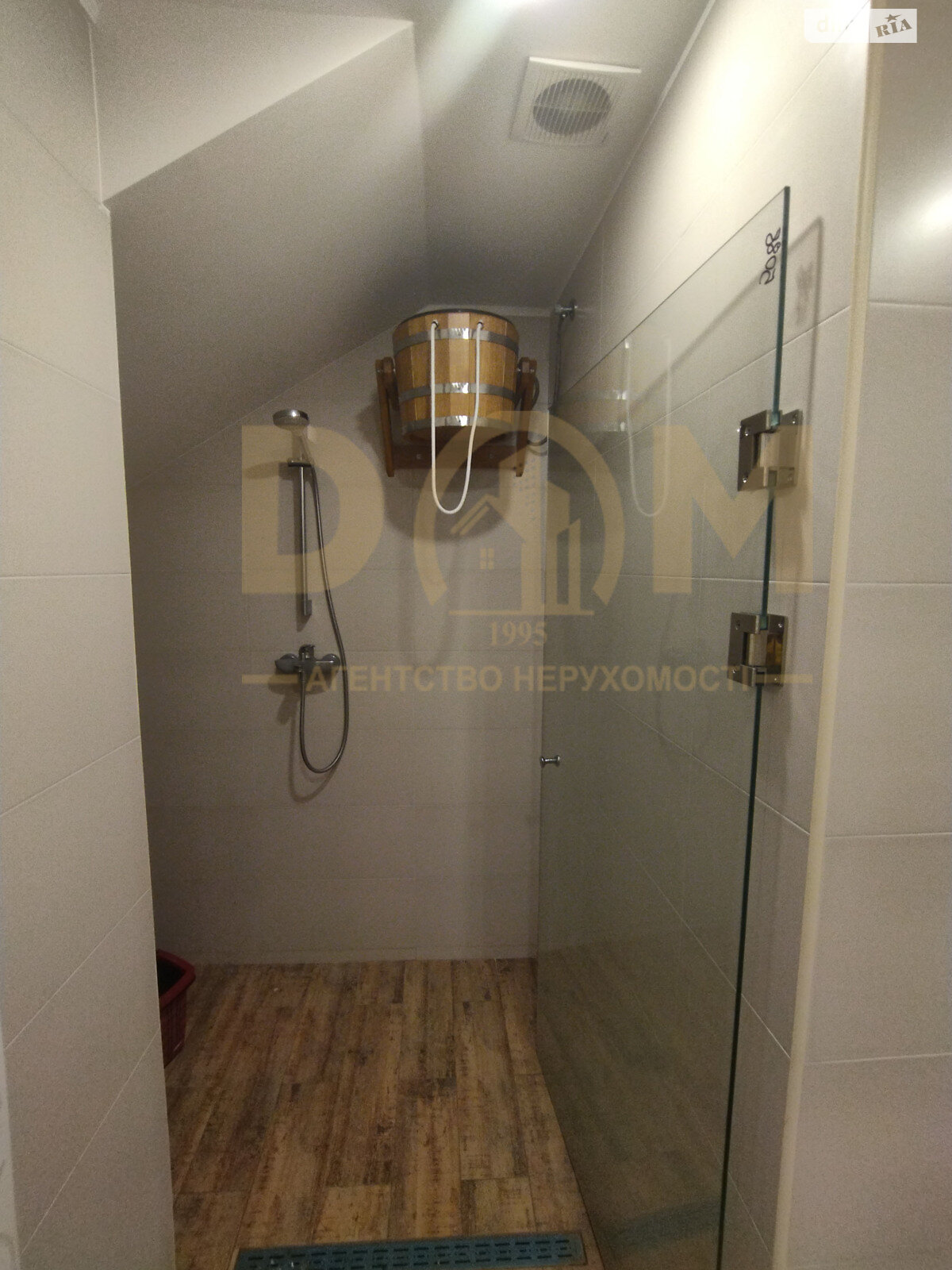 двухэтажный дом с балконом, 370.1 кв. м, керамический кирпич. Продажа в Михайловке-Рубежовке фото 1