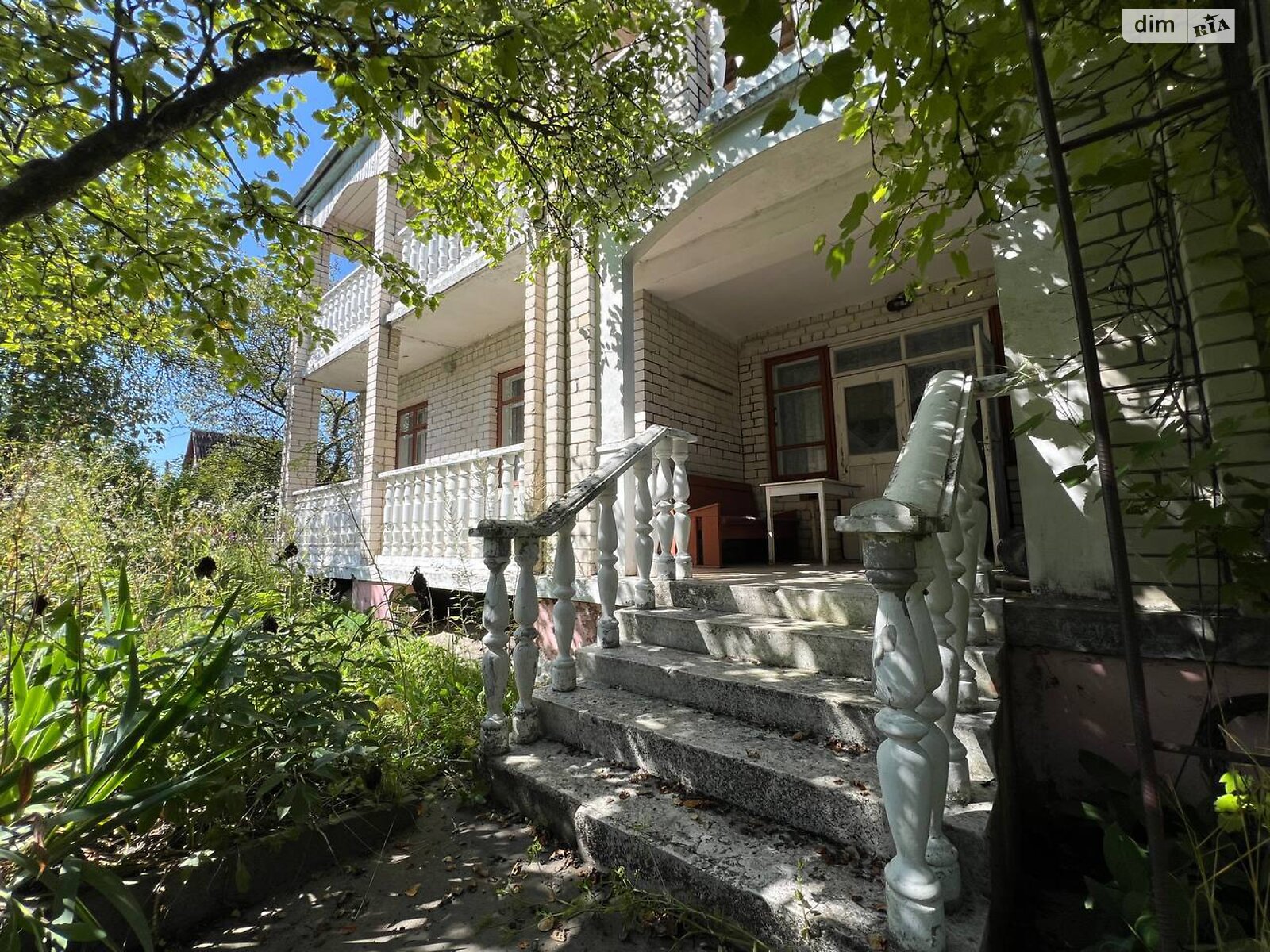 двухэтажный дом с гаражом, 109 кв. м, кирпич. Продажа в Выдровые Долы фото 1