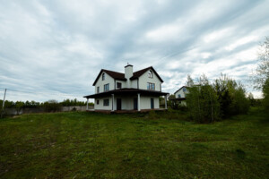 двухэтажный дом с ремонтом, 247.7 кв. м, кирпич. Продажа в Вышеграде фото 2