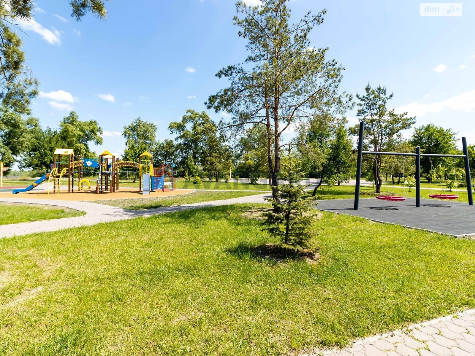 двоповерховий будинок, 296 кв. м, кирпич. Продаж у Осещині фото 1